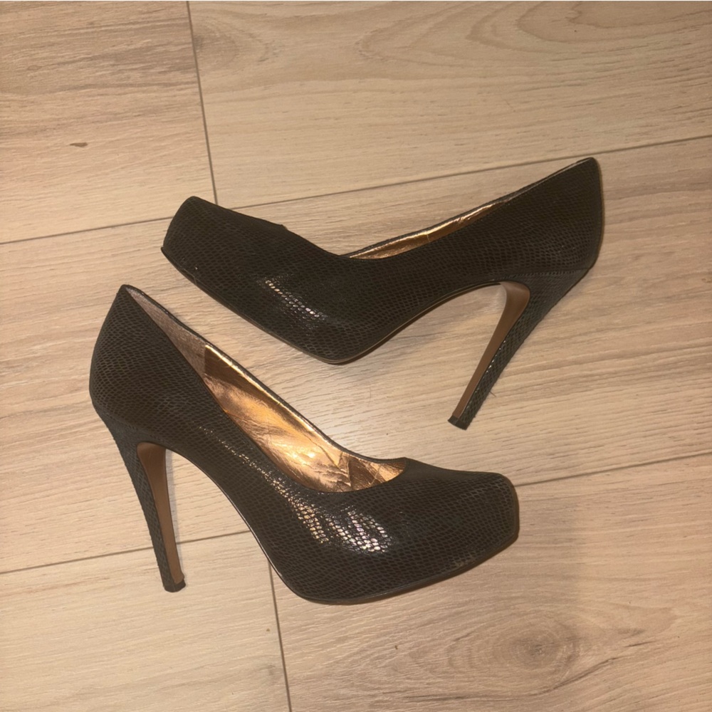BCBG Textured Leather Stilettos in Black